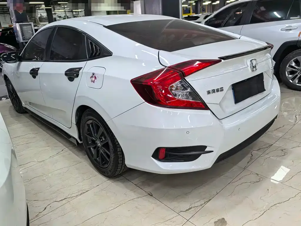 Honda Civic — фото 4