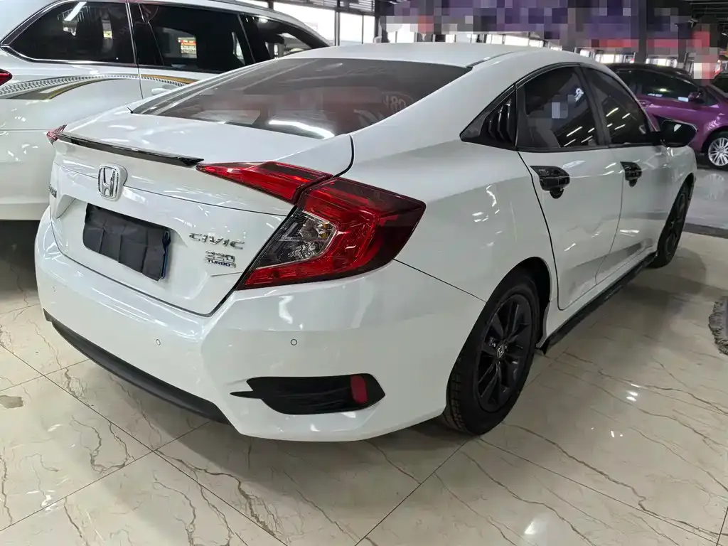 Honda Civic — фото 9