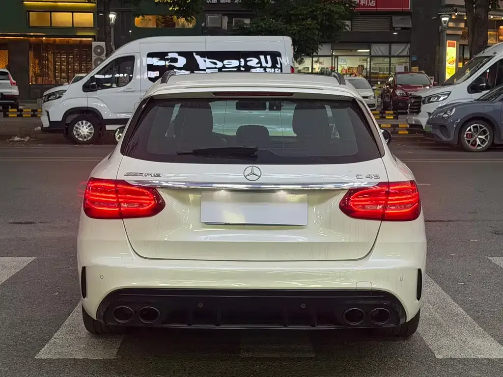 Mercedes-Benz C-Class AMG — фото 8