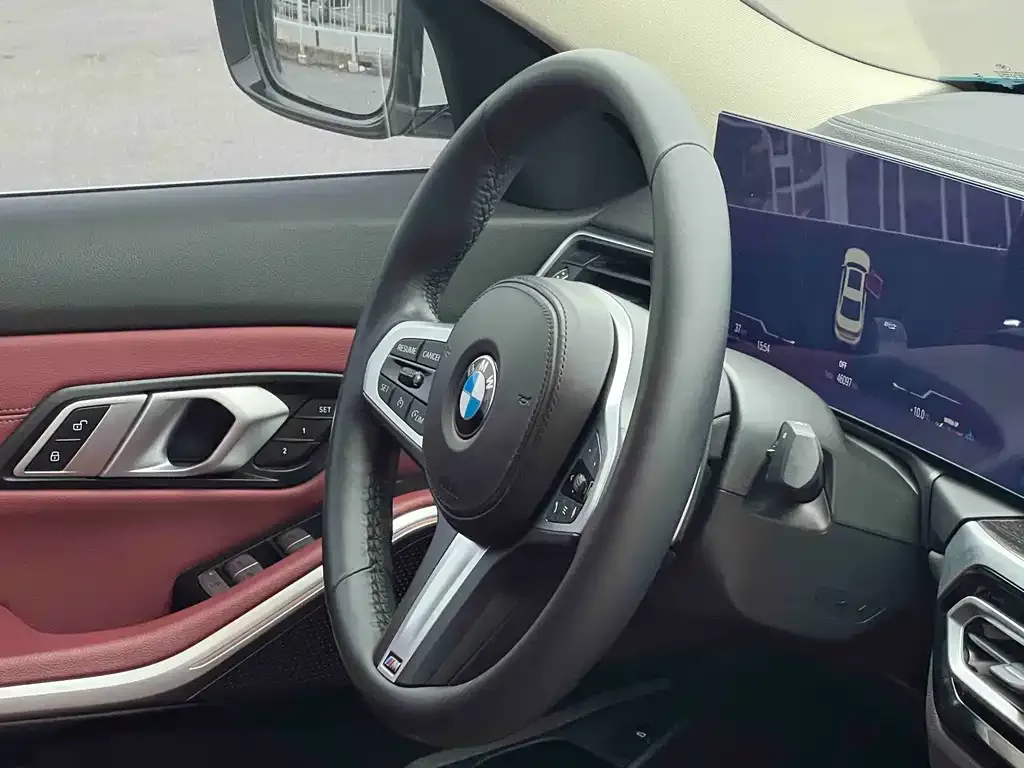 BMW 3 Series 2023 из CN, фото 2