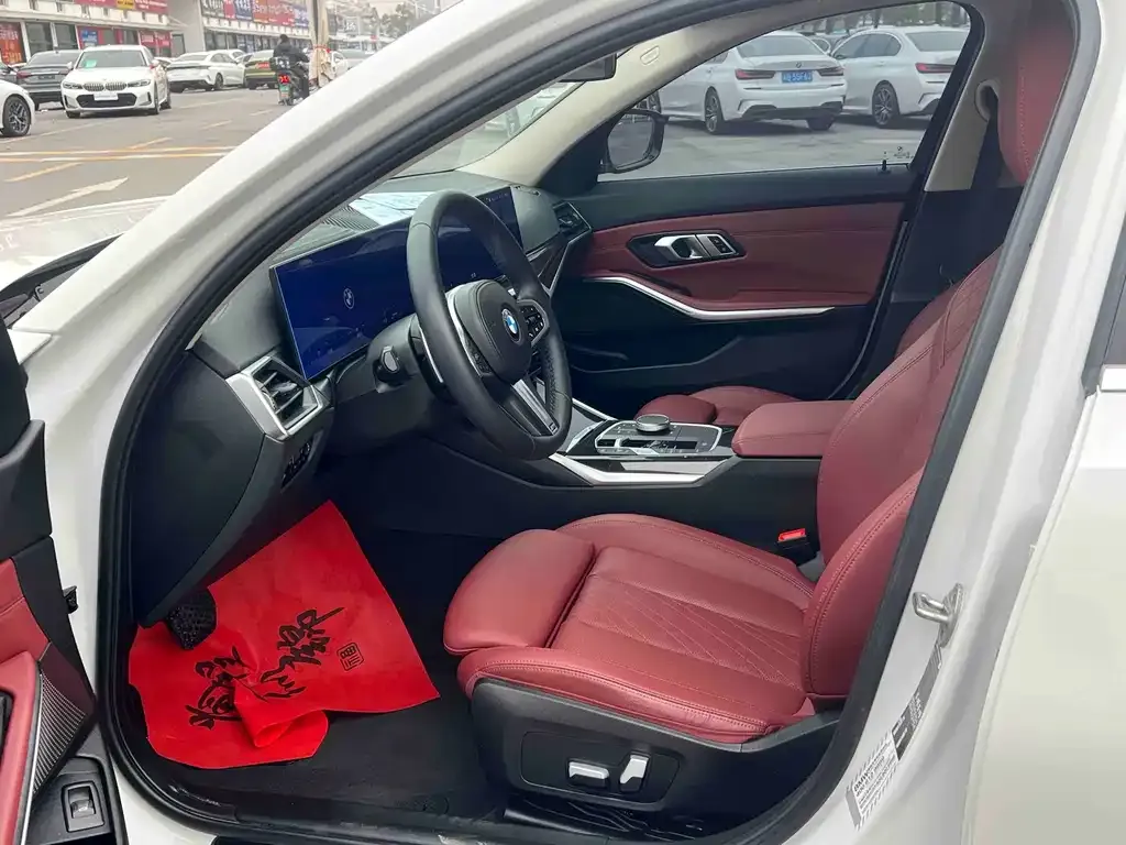 BMW 3 Series 2023 из CN, фото 8