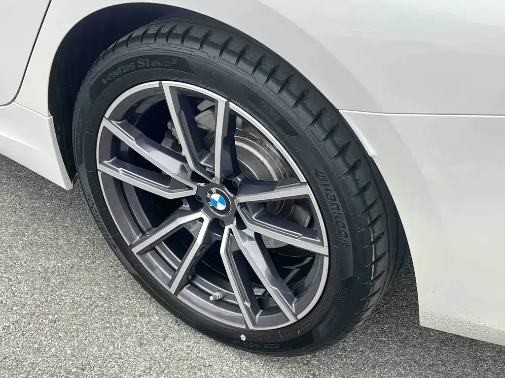 BMW 3 Series 2023 из CN, фото 4