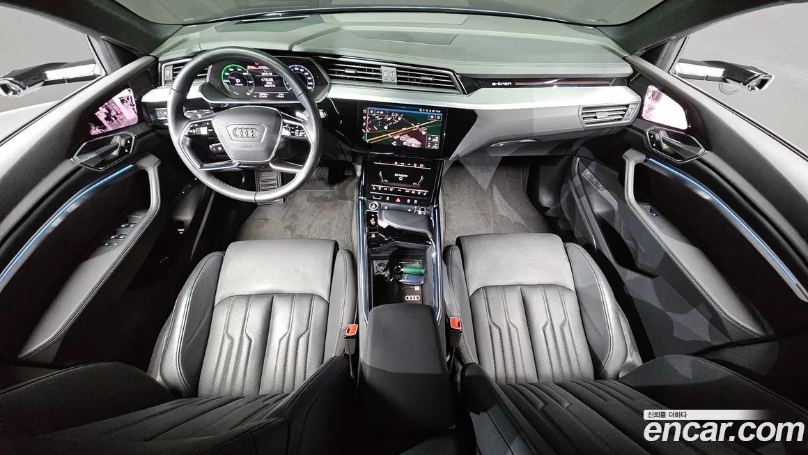 Audi e-tron 2022 из KR, фото 9