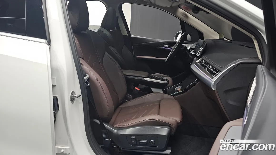 BMW 2-Series 2025 из KR, фото 10