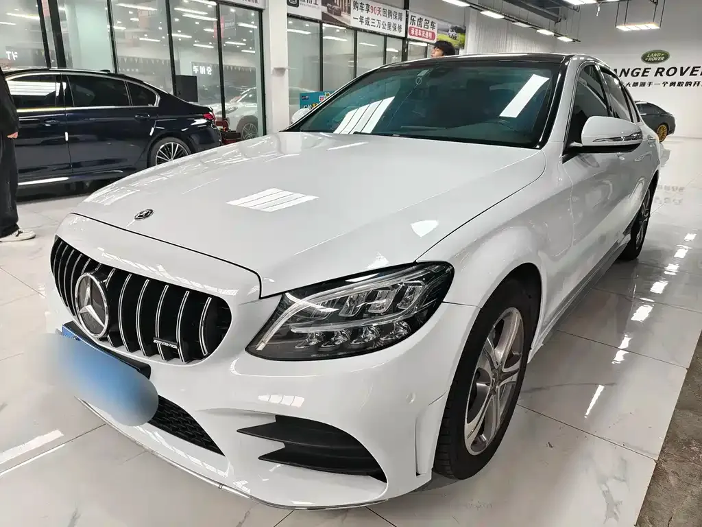 Mercedes-Benz C-Class — фото 1