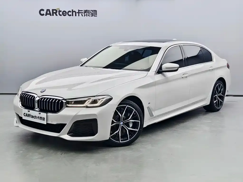 BMW 5 Series — фото 1