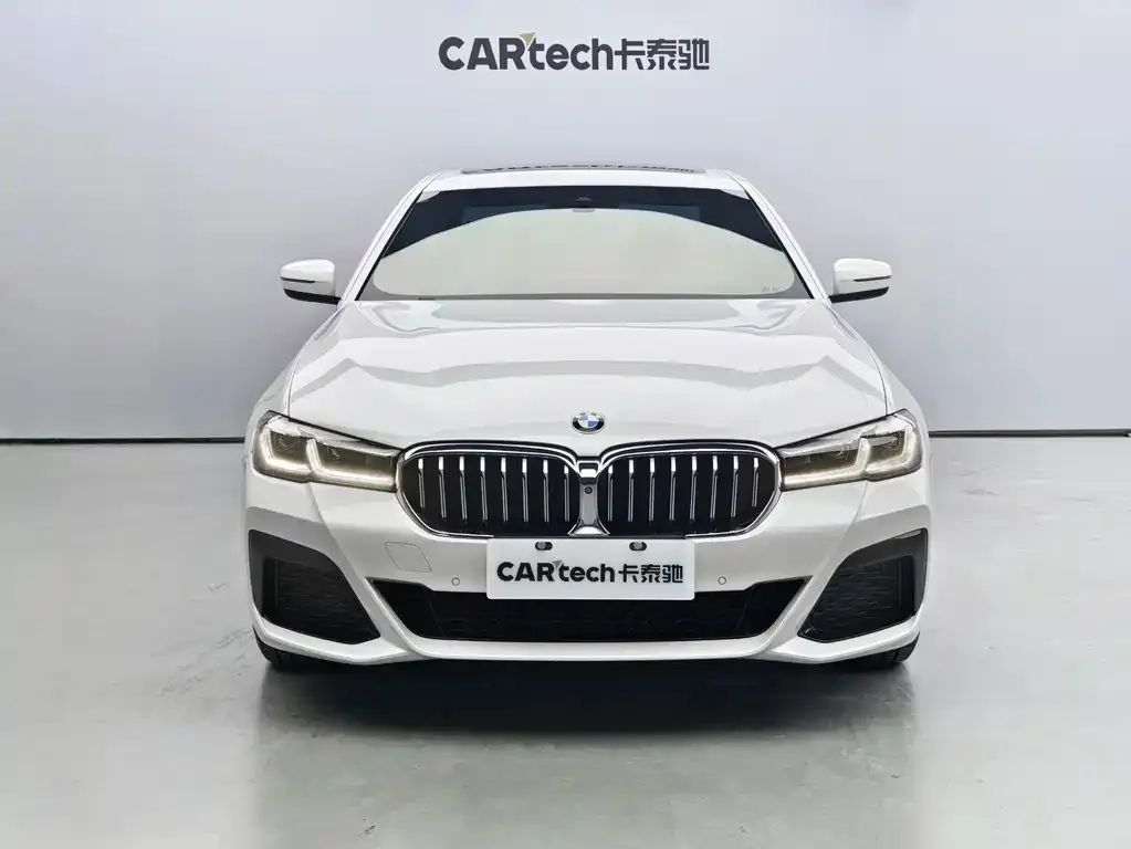 BMW 5 Series — фото 5
