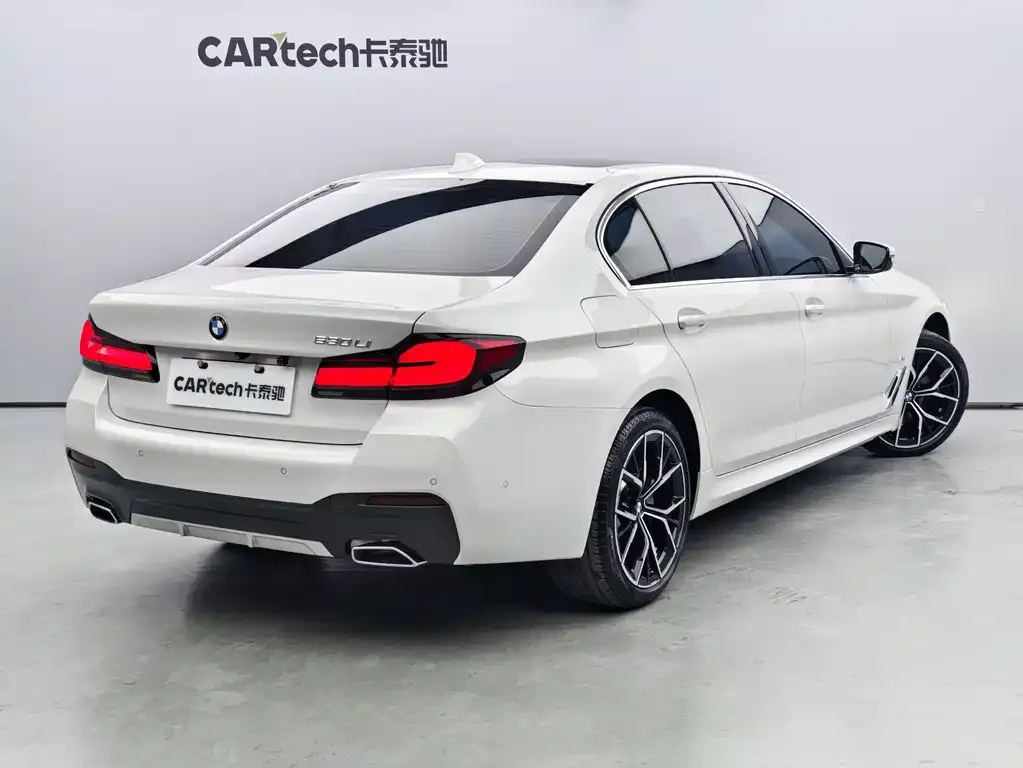 BMW 5 Series — фото 4