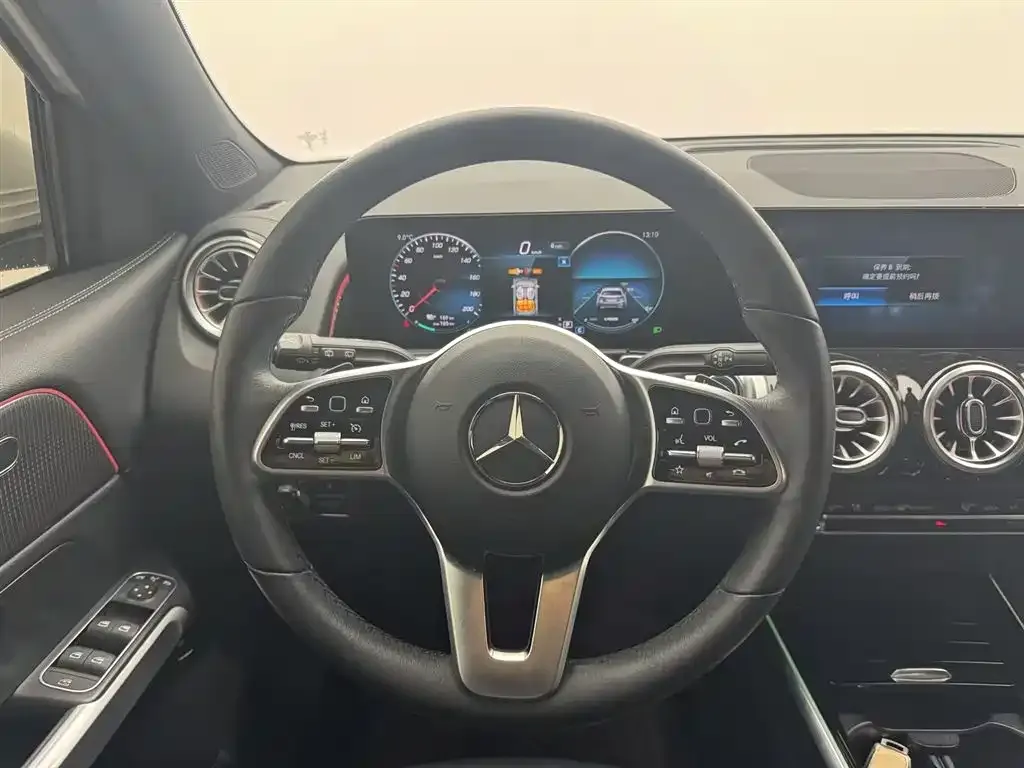 Mercedes-Benz EQB 2023 из CN, фото 3