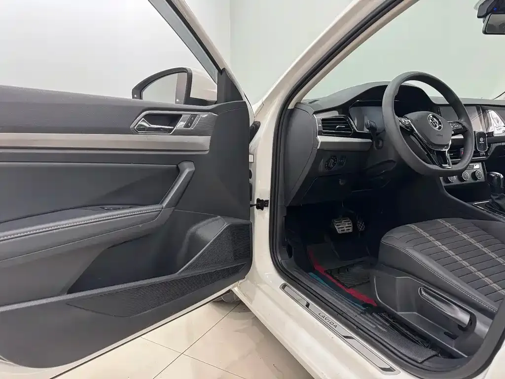 Volkswagen Lavida 2021 из CN, фото 4