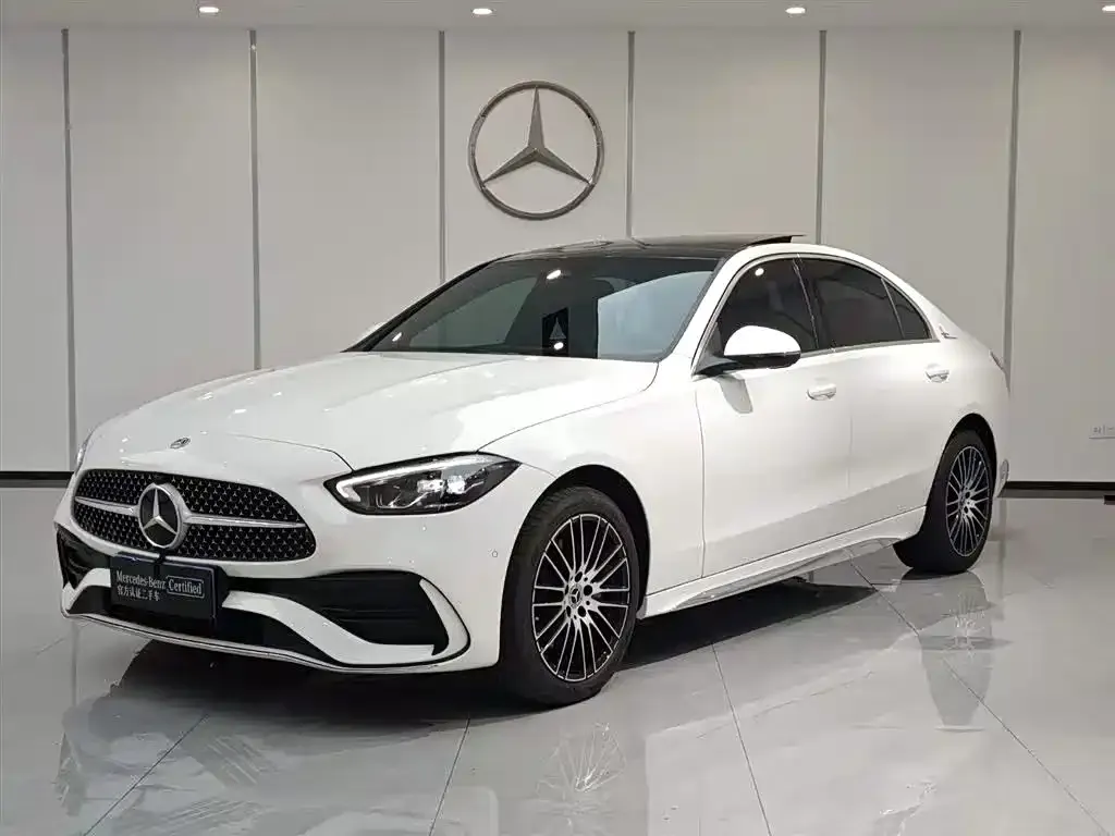 Mercedes-Benz C-Class — фото 1