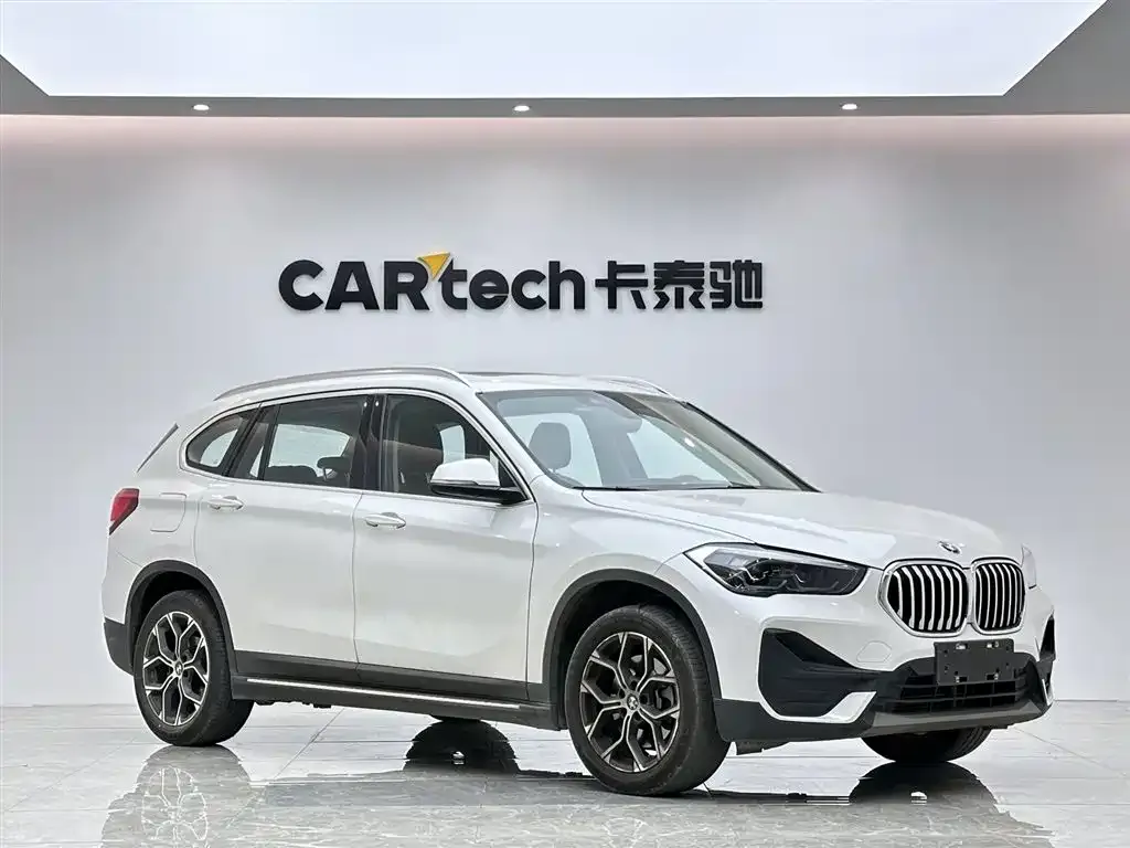 BMW X1 — фото 10
