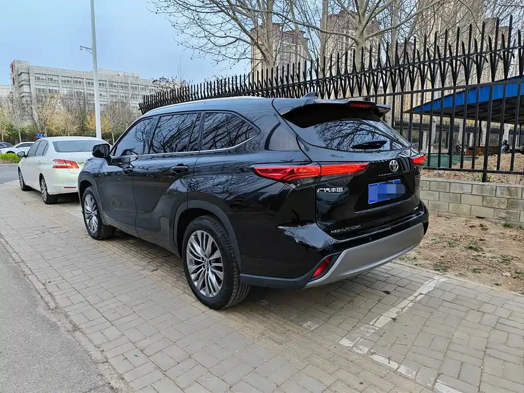 Toyota Highlander 2025 из CN, фото 9