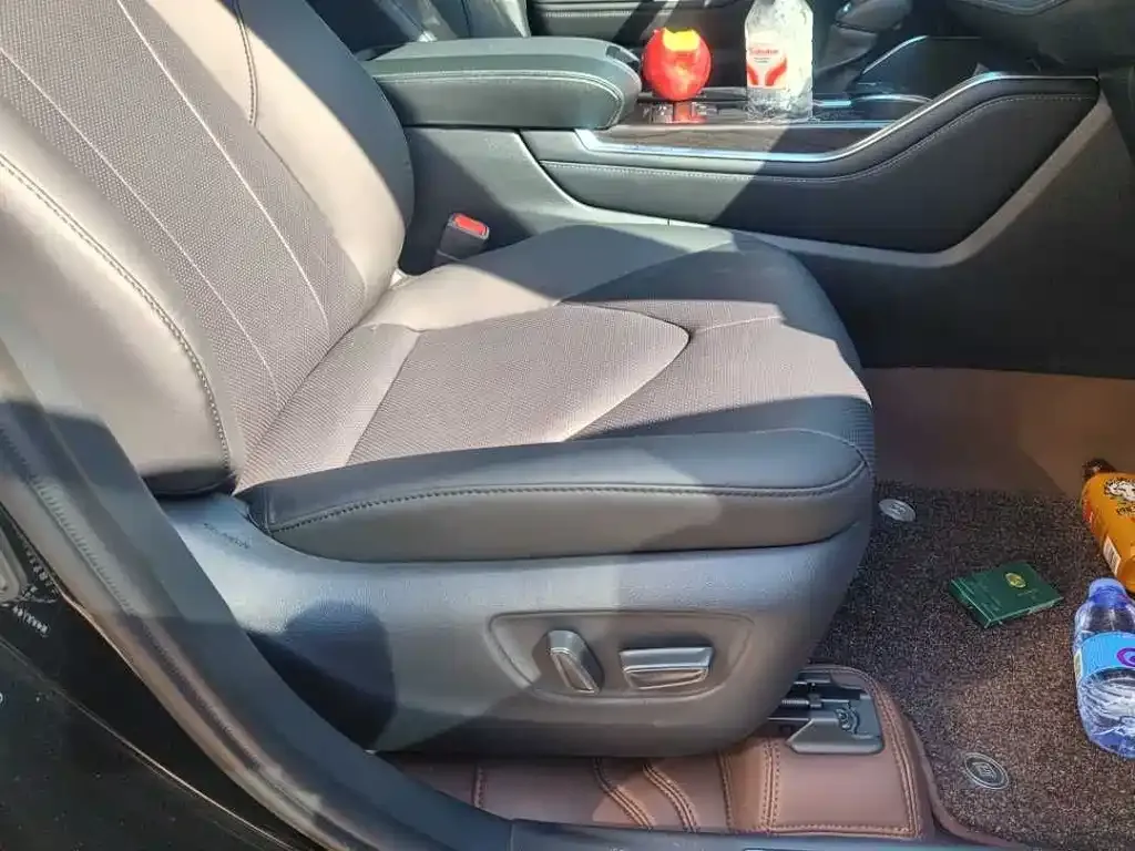 Toyota Highlander 2025 из CN, фото 2