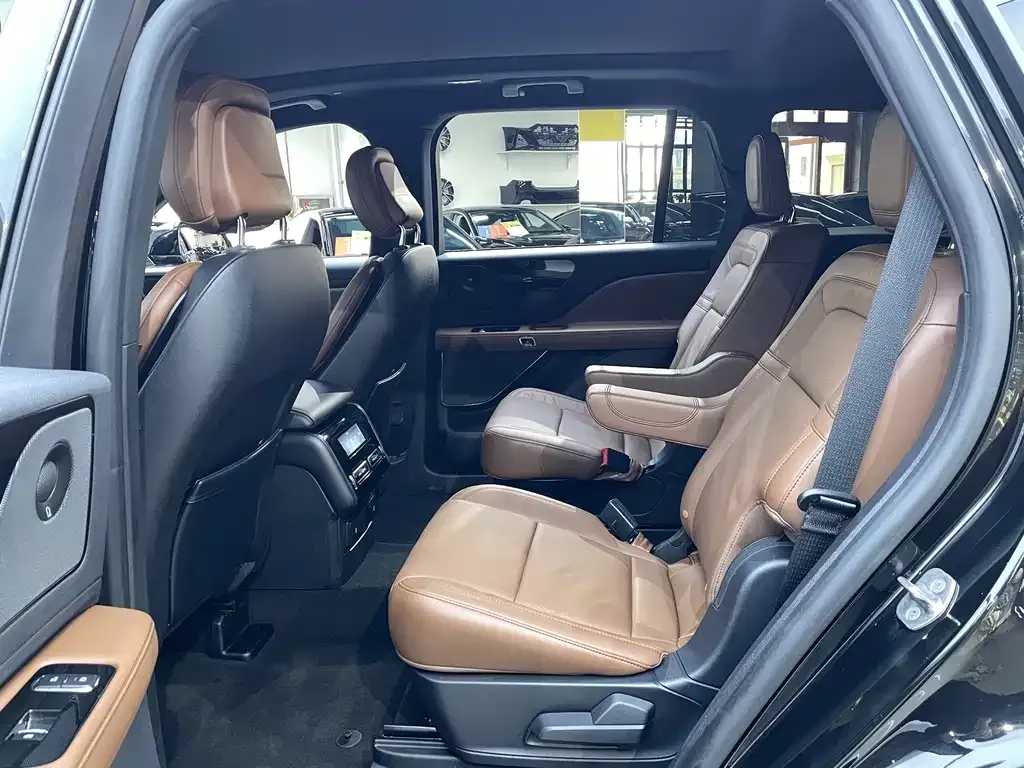 Lincoln Aviator 2021 из CN, фото 9