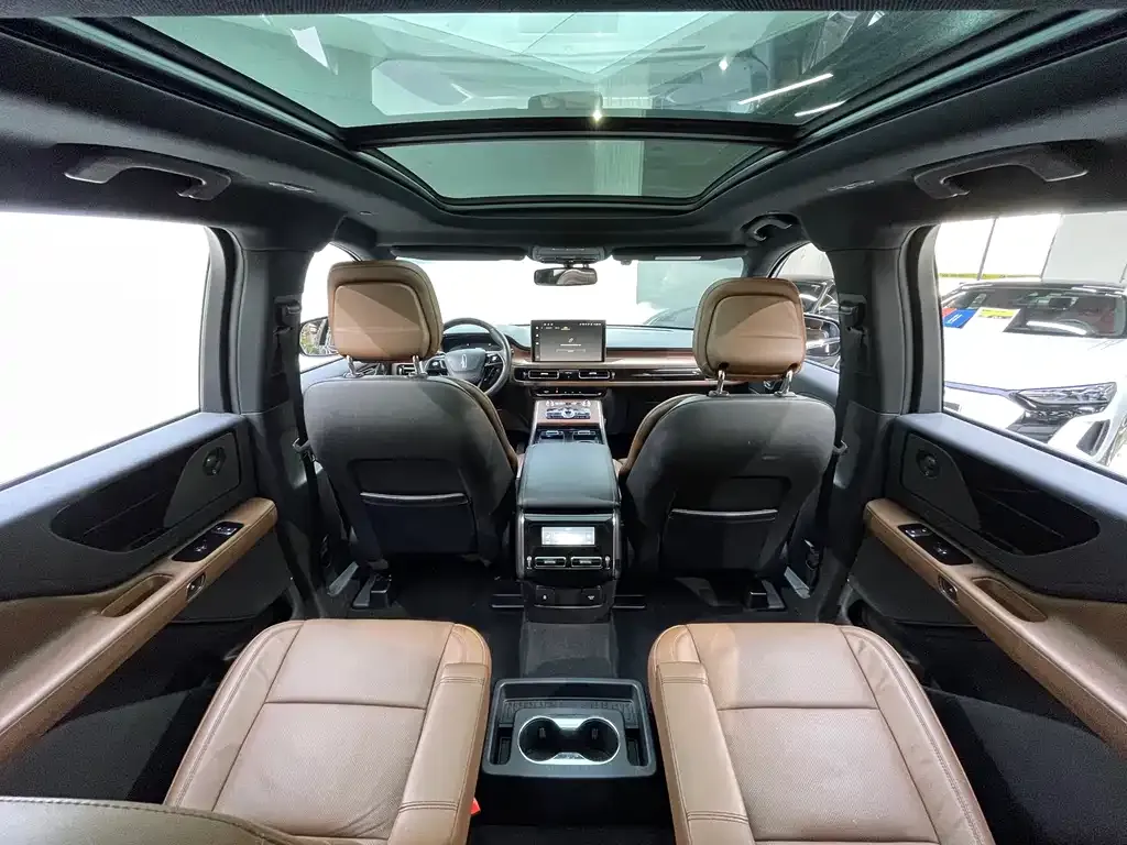 Lincoln Aviator 2021 из CN, фото 8