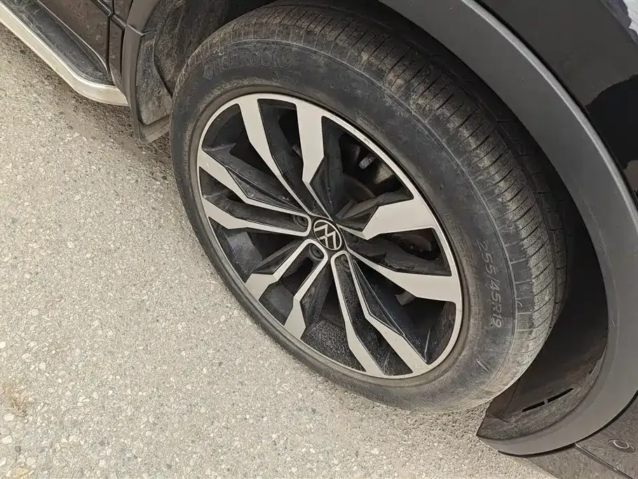 Volkswagen Tiguan L 2021 из CN, фото 6
