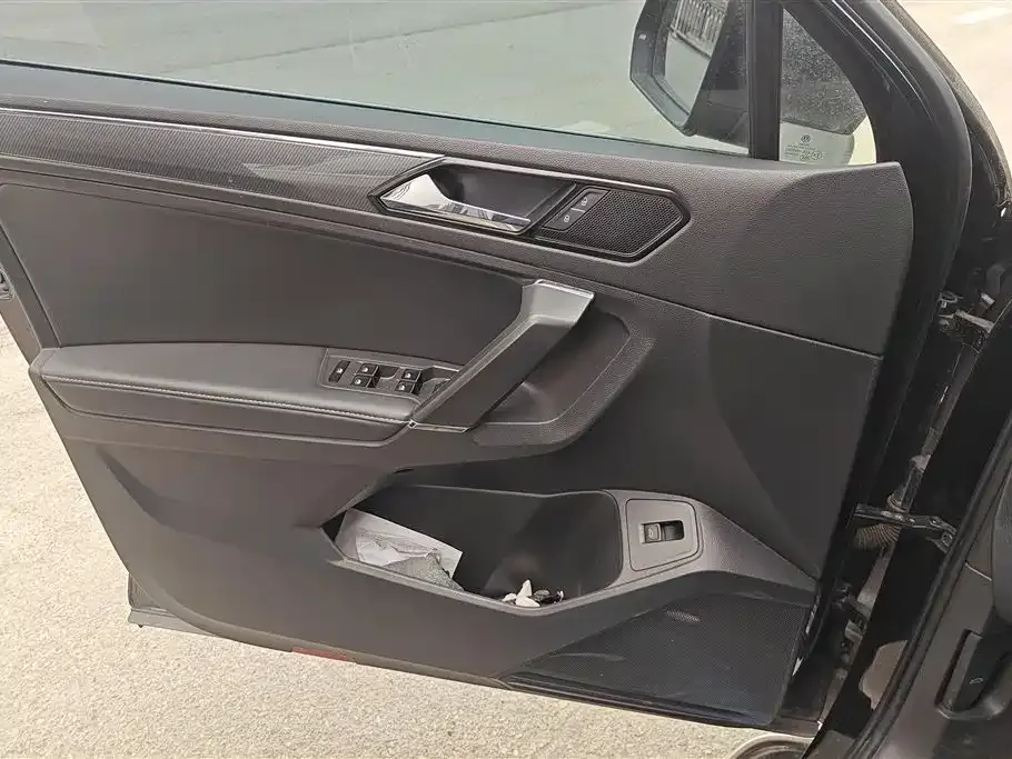 Volkswagen Tiguan L 2021 из CN, фото 10