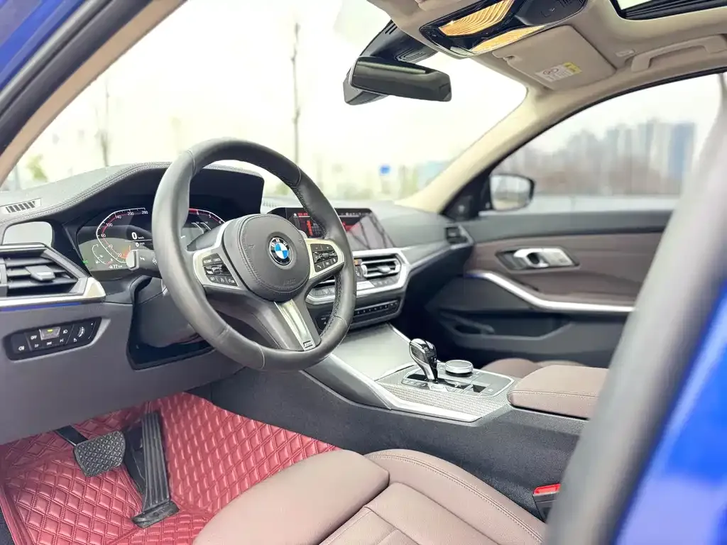 BMW 3 Series 2021 из CN, фото 2