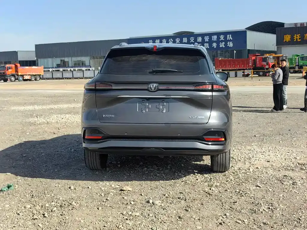 Changan CS75PLUS 2024 из CN, фото 2