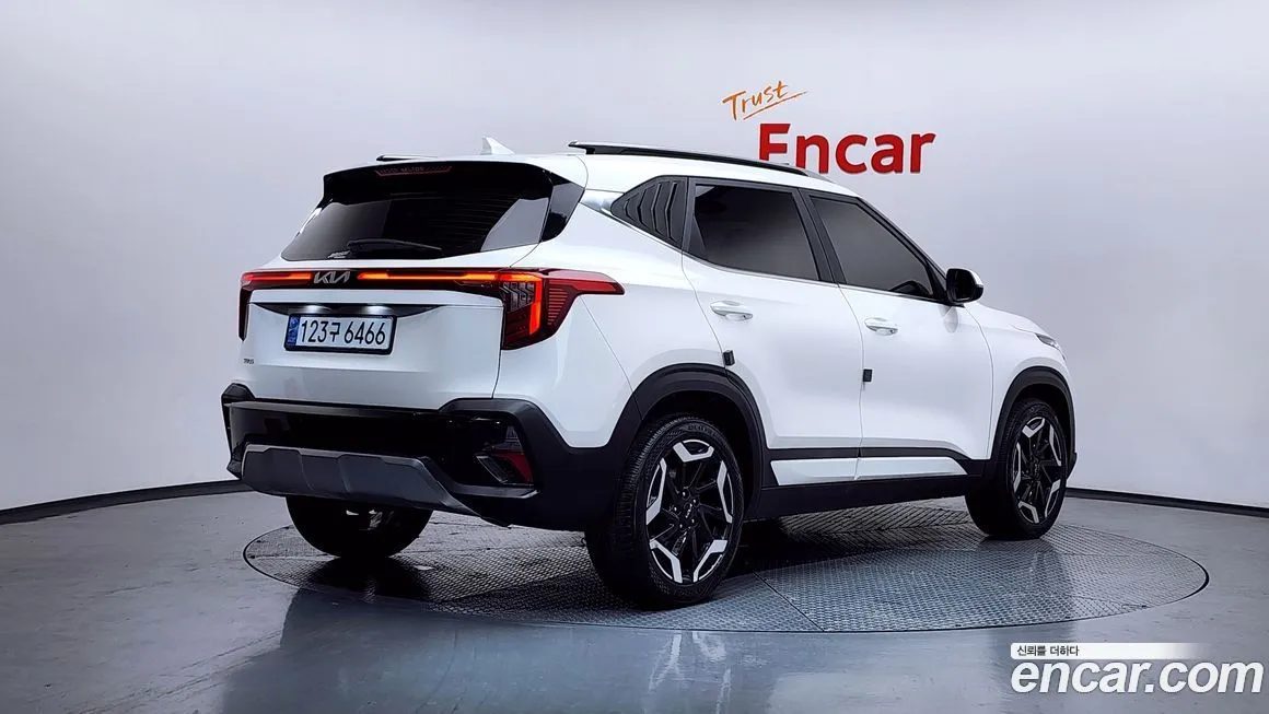 Kia Seltos 2024 из KR, фото 2