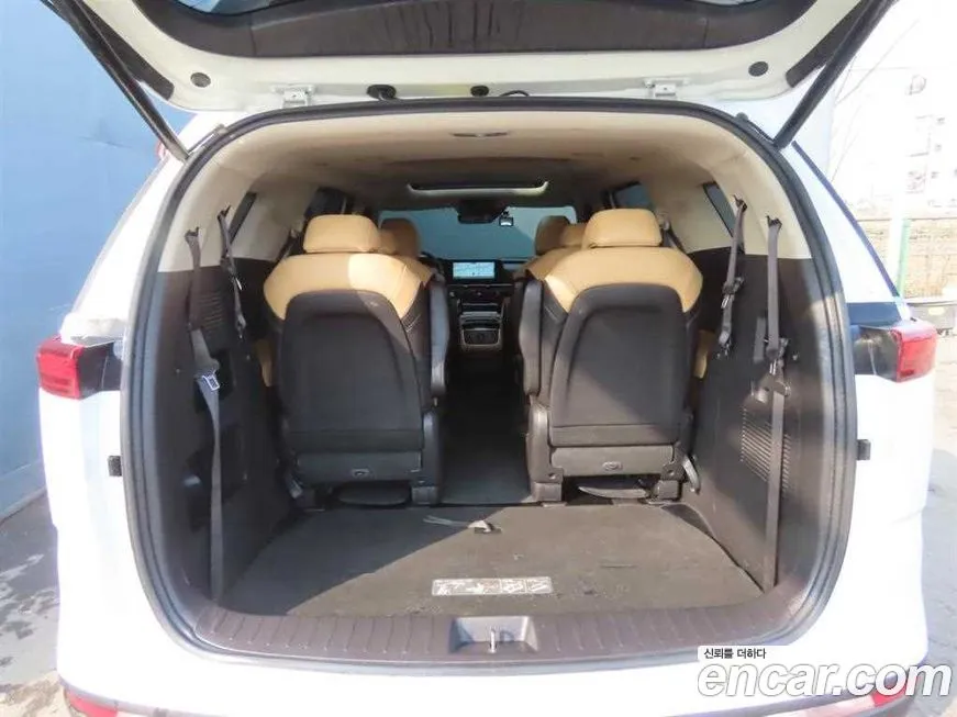 Kia Carnival 2023 из KR, фото 2