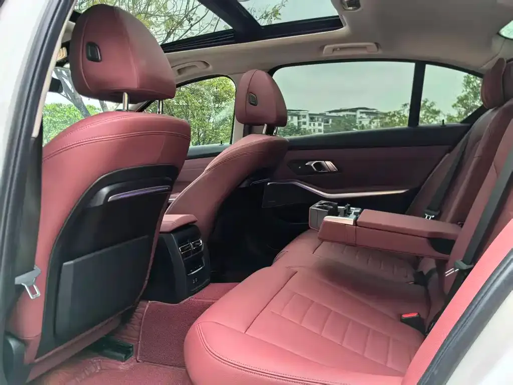 BMW 3 Series 2021 из CN, фото 5