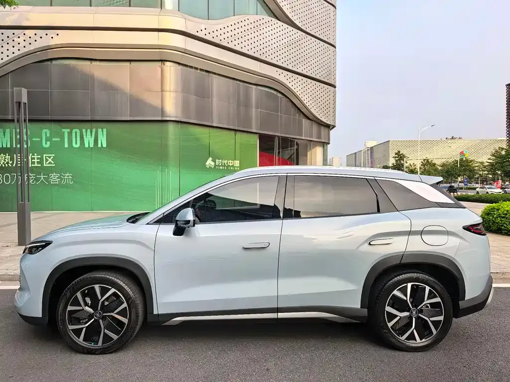 BYD L DM-i 2024 из CN, фото 10