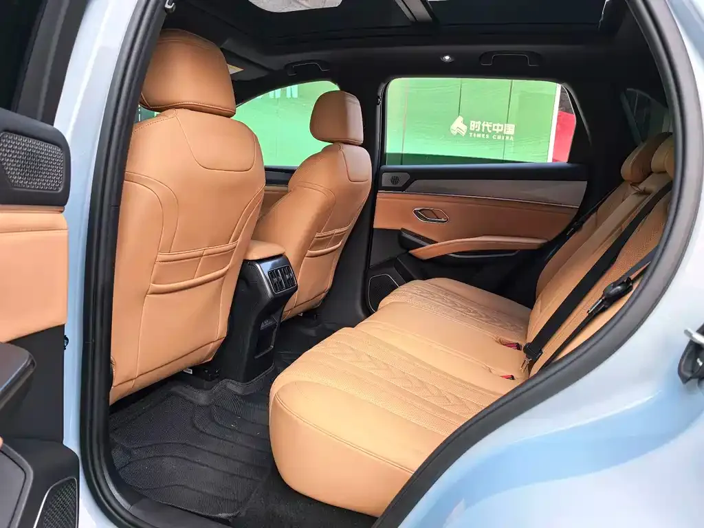 BYD L DM-i 2024 из CN, фото 3