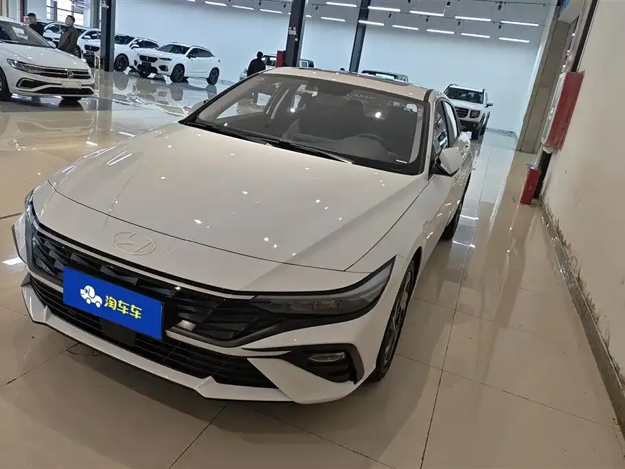 Hyundai Elantra 2025 из CN, фото 1