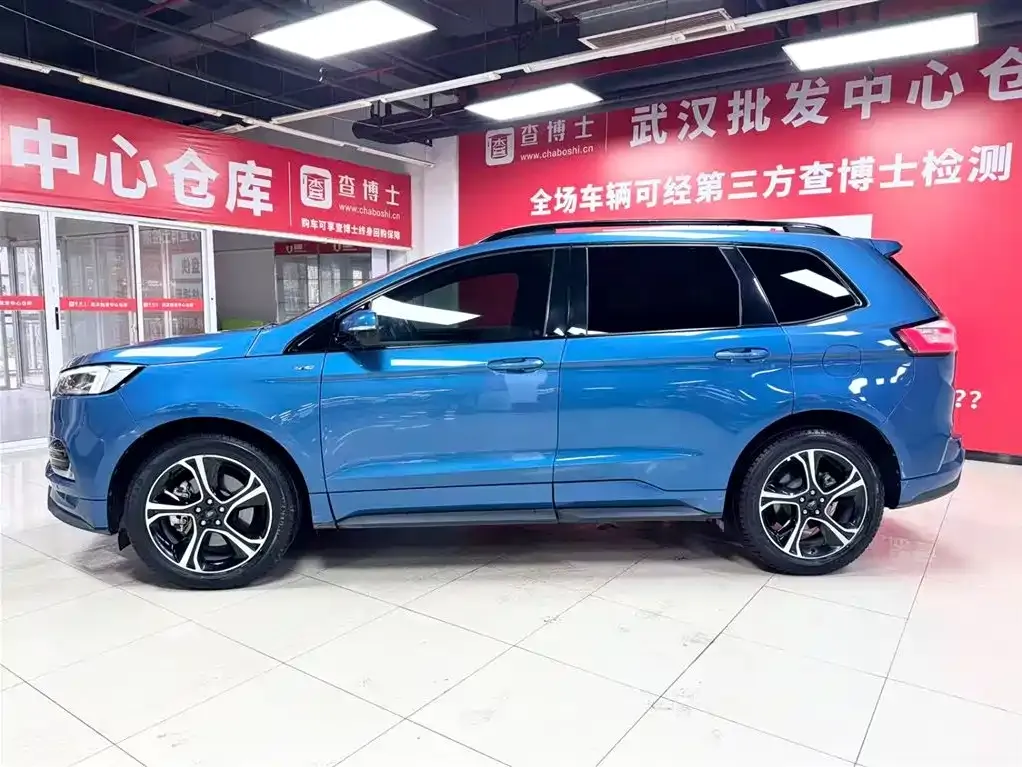 Ford Edge — фото 6