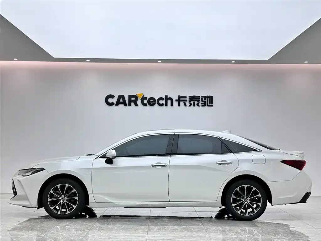 Toyota Avalon 2023 из CN, фото 3