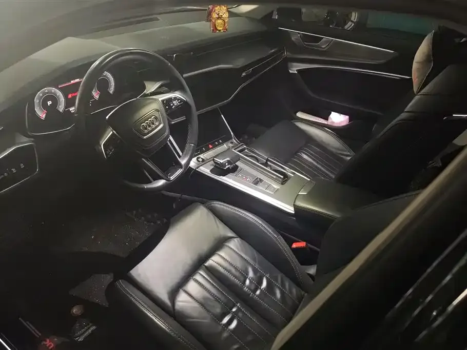 Audi A6L 2023 из CN, фото 8