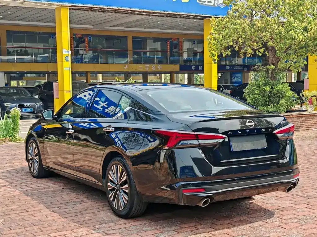 Nissan Teana 2023 из CN, фото 8
