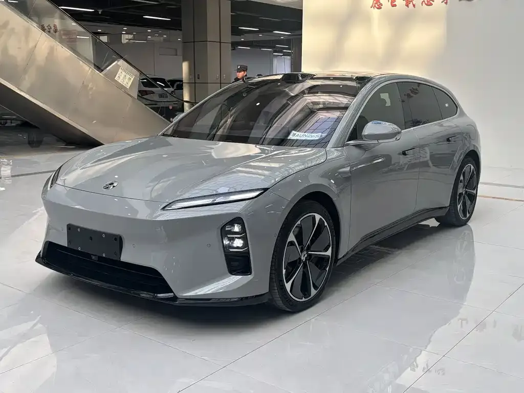 NIO ET5T — фото 1