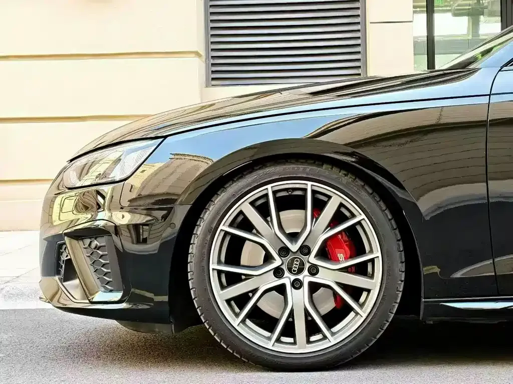 Audi S4 2024 из CN, фото 4