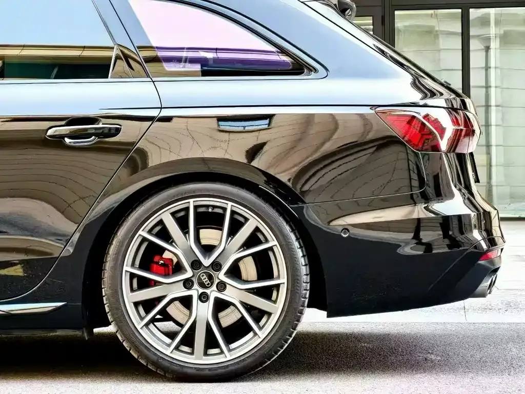 Audi S4 2024 из CN, фото 2