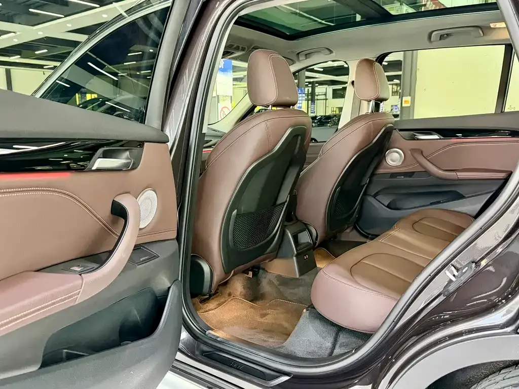 BMW X1 2022 из CN, фото 5