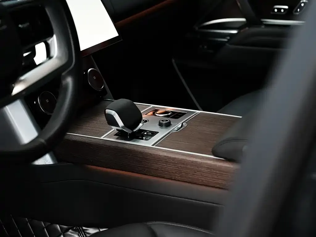 Land Rover Range Rover 2023 из CN, фото 2