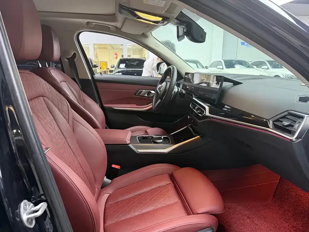 BMW 3 Series 2024 из CN, фото 6