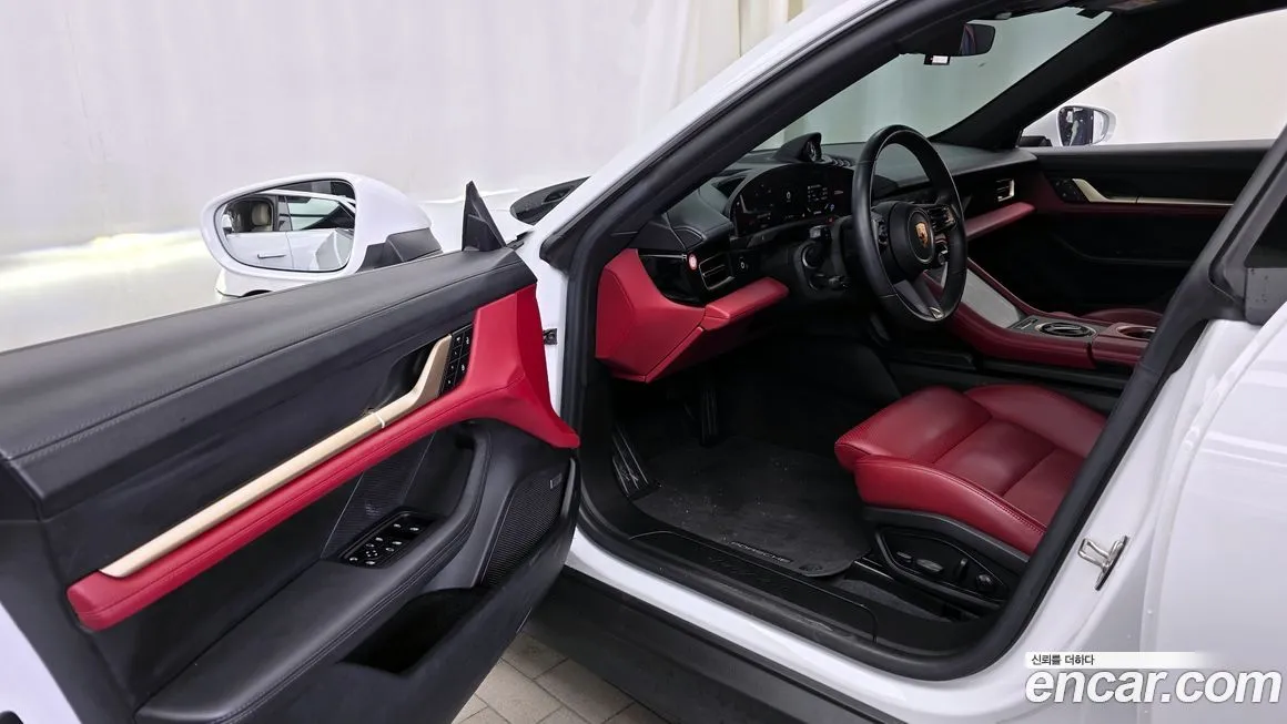 Porsche Taycan 2022 из KR, фото 10