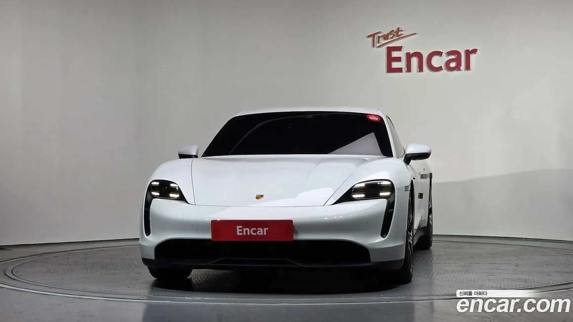 Porsche Taycan 2022 из KR, фото 2