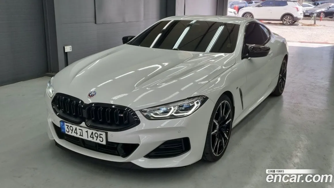 BMW 8-Series — фото 1