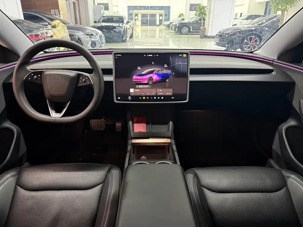 Tesla Model 3 — фото 7