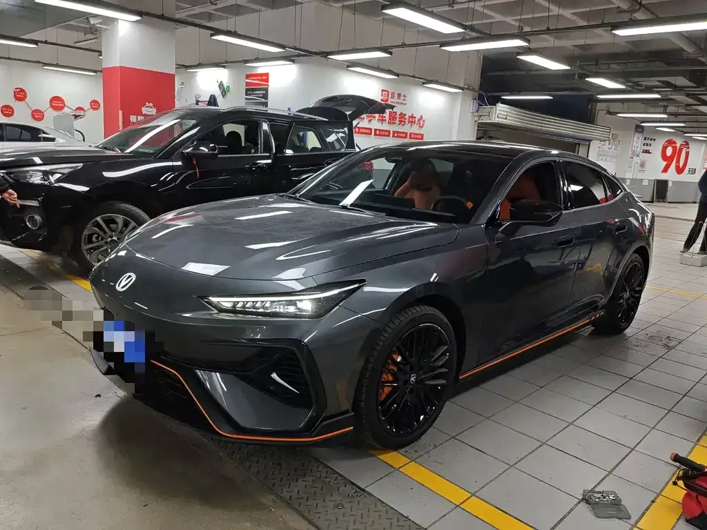 Changan UNI-V 2025 из CN, фото 1