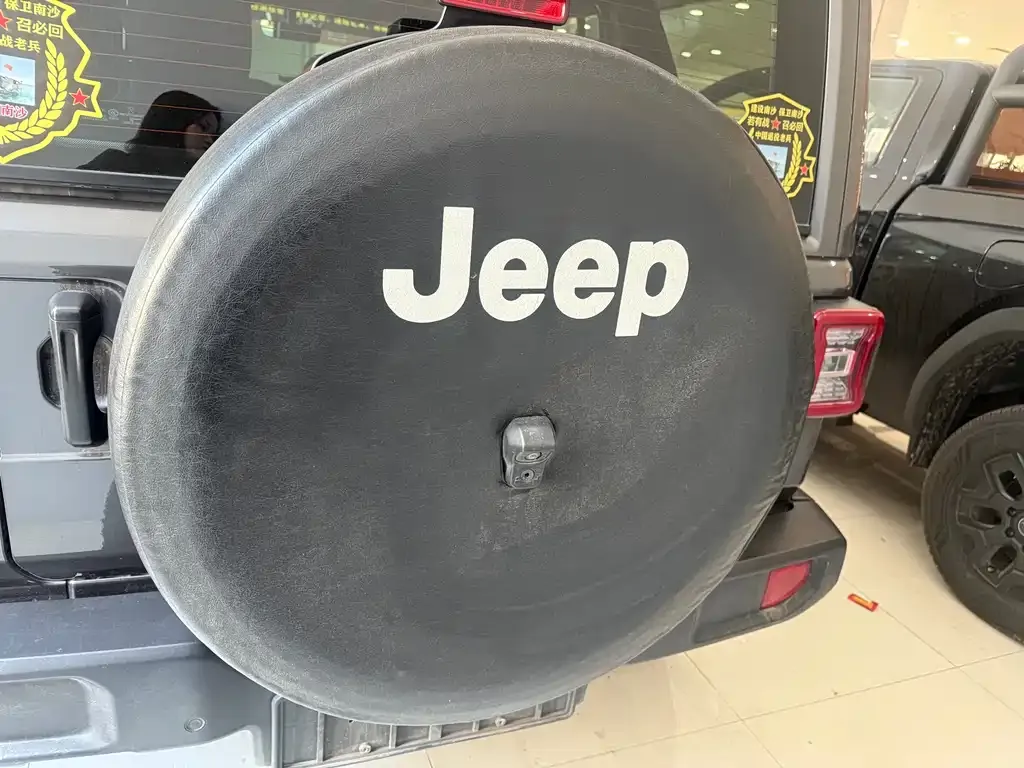Jeep Wrangler 2022 из CN, фото 6