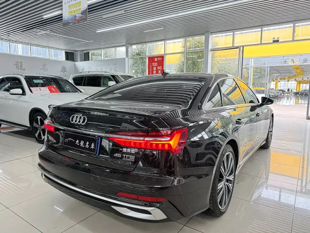 Audi A6L 2024 из CN, фото 6