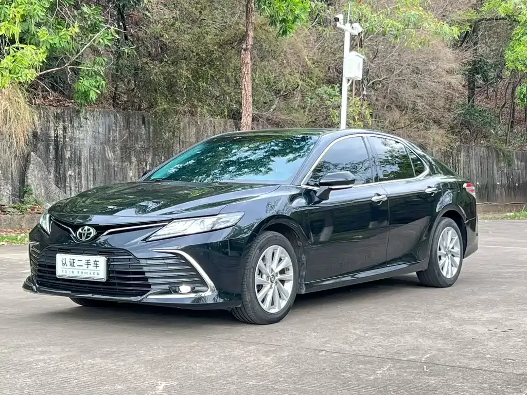 Toyota Camry 2023 из CN, фото 1