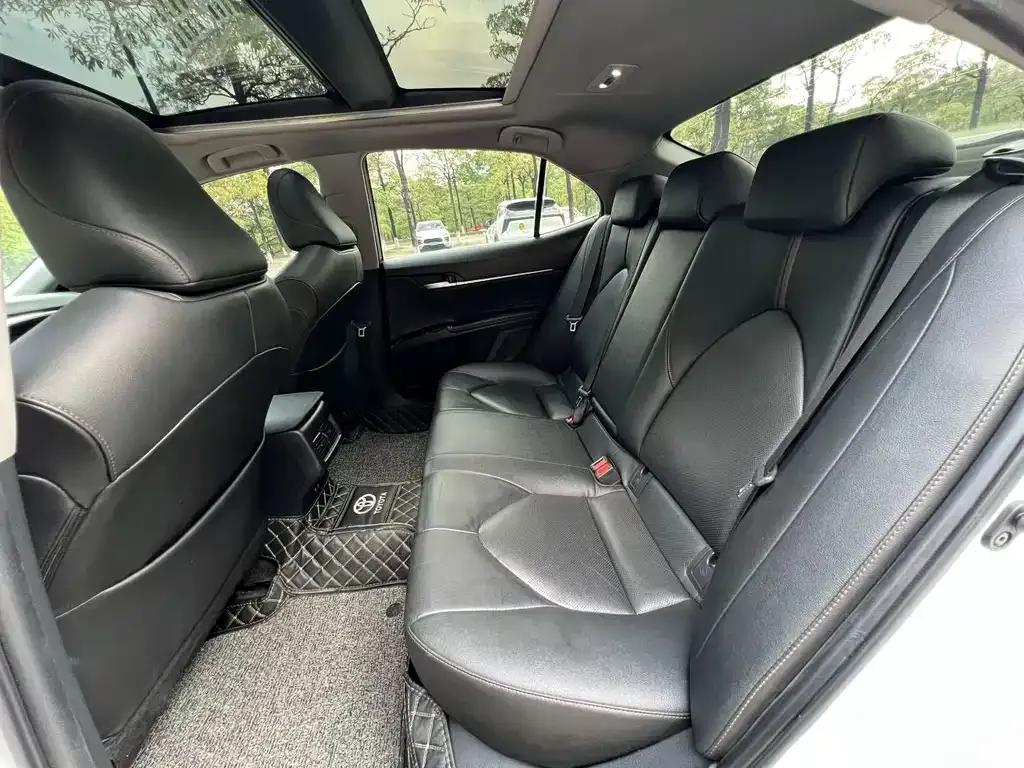 Toyota Camry 2023 из CN, фото 3