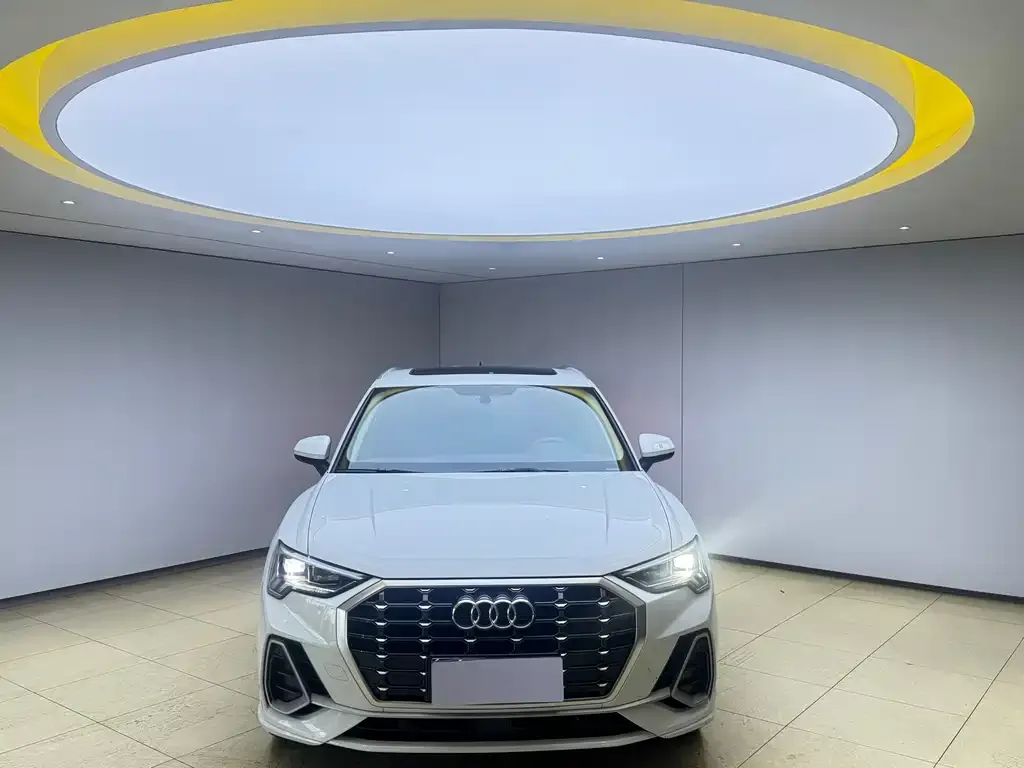 Audi Q3 — фото 2